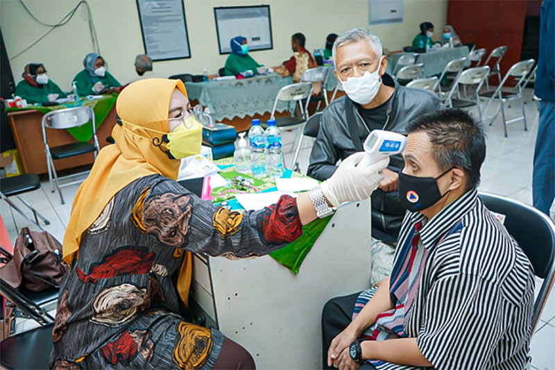 PT. Chevron Pacific Indonesia partners with YCAB foundation to support the Ministry of Health in mass vaccinations for vulnerable groups and people with disabilities.